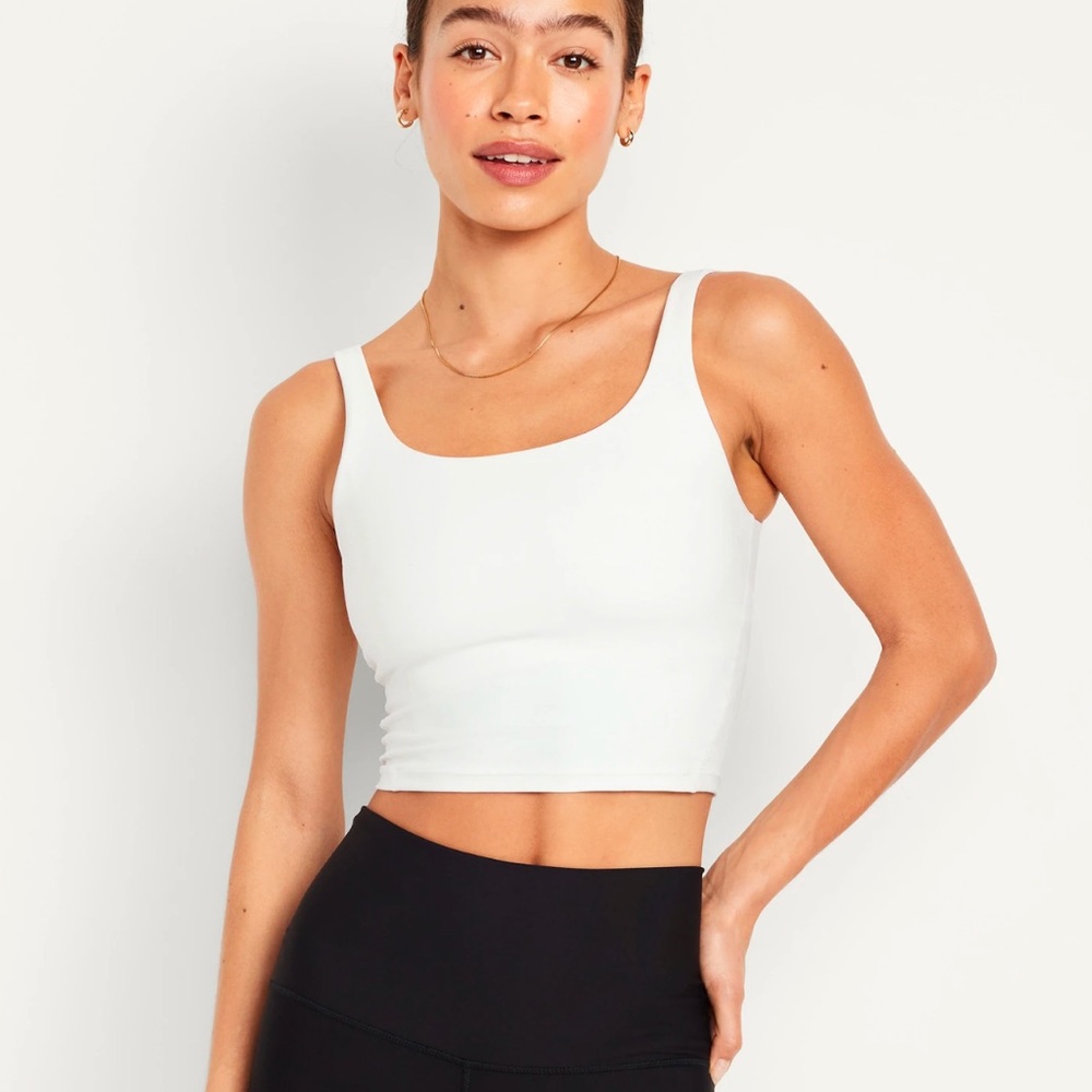Old Navy Light Support PowerSoft Longline Sports Bra Magnolia White